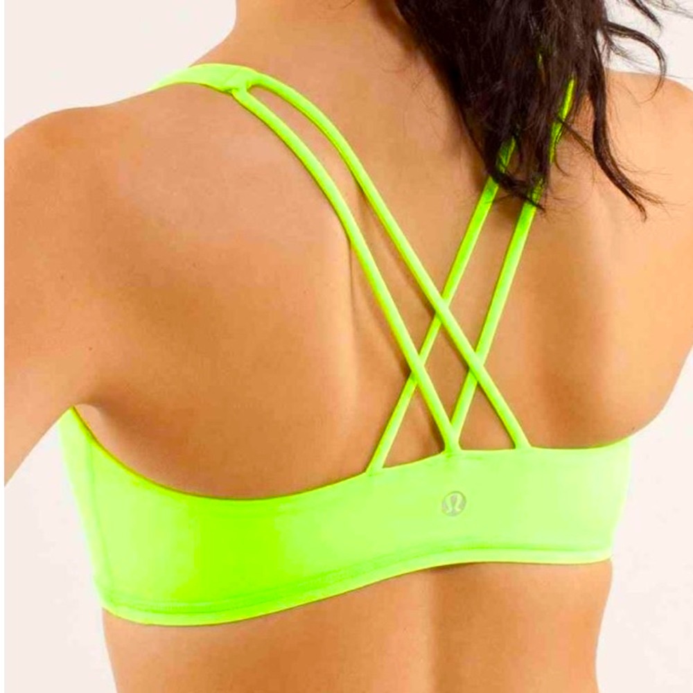 Lululemon Free to be bra